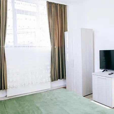 Neva Apartments Fagaras Exterior photo